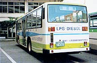 写真：LPG併燃路線バス